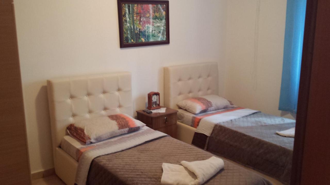 Apartment Lika Shkoder Luaran gambar